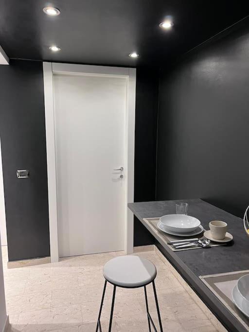 Luxury With Terrace Near Arco Della Pace Apartment