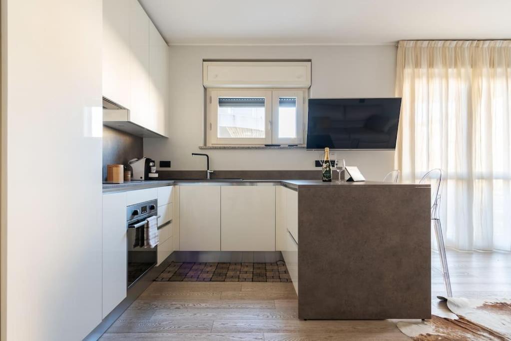 Bezzi Flexyrent A.c. Wifi Apartment *