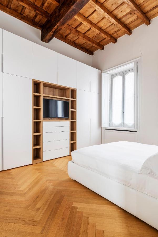 Fifty Eight Santo Stefano * Mailand