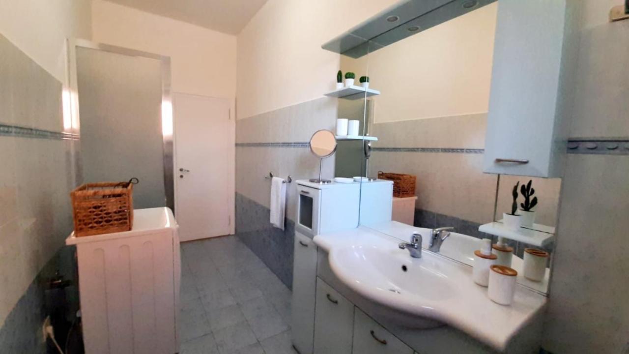 Accomodo Mit12 Trivano Linate Apartamento *