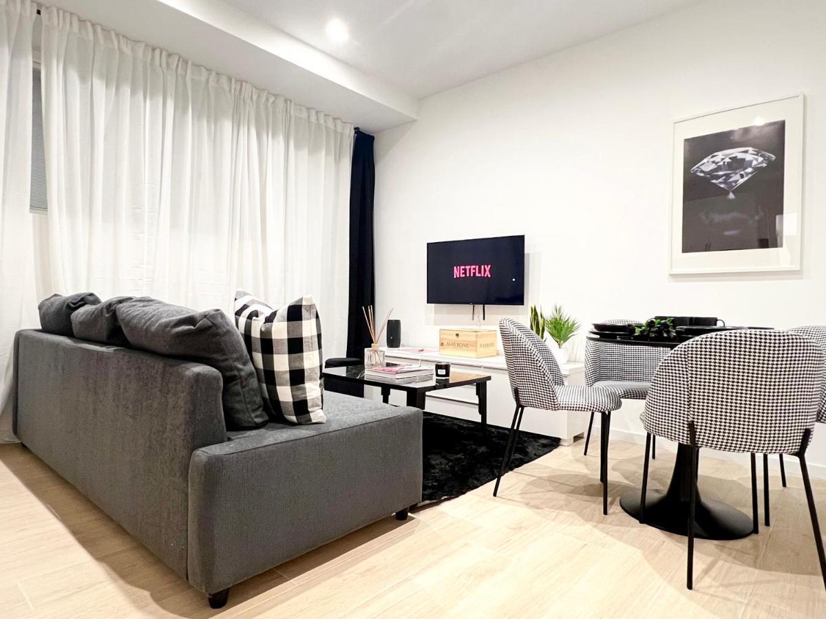 The Boutique - Hebrew Quarter