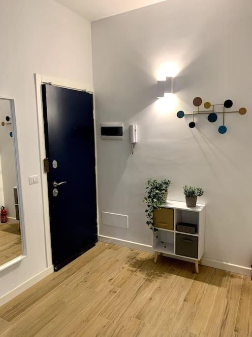 Con Terrazzo Sui Tetti Milanesi
