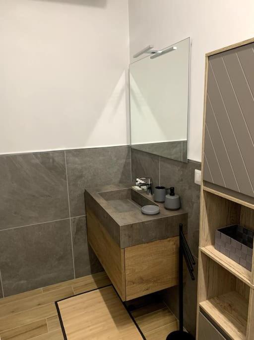 Con Terrazzo Sui Tetti Milanesi Apartment *