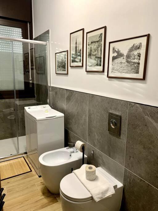 Con Terrazzo Sui Tetti Milanesi * Mailand