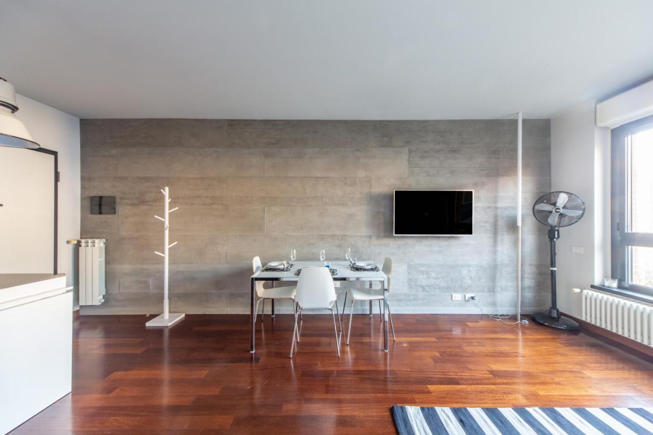 Darsena Cozy Apt - Porta Genova M2 Apartment