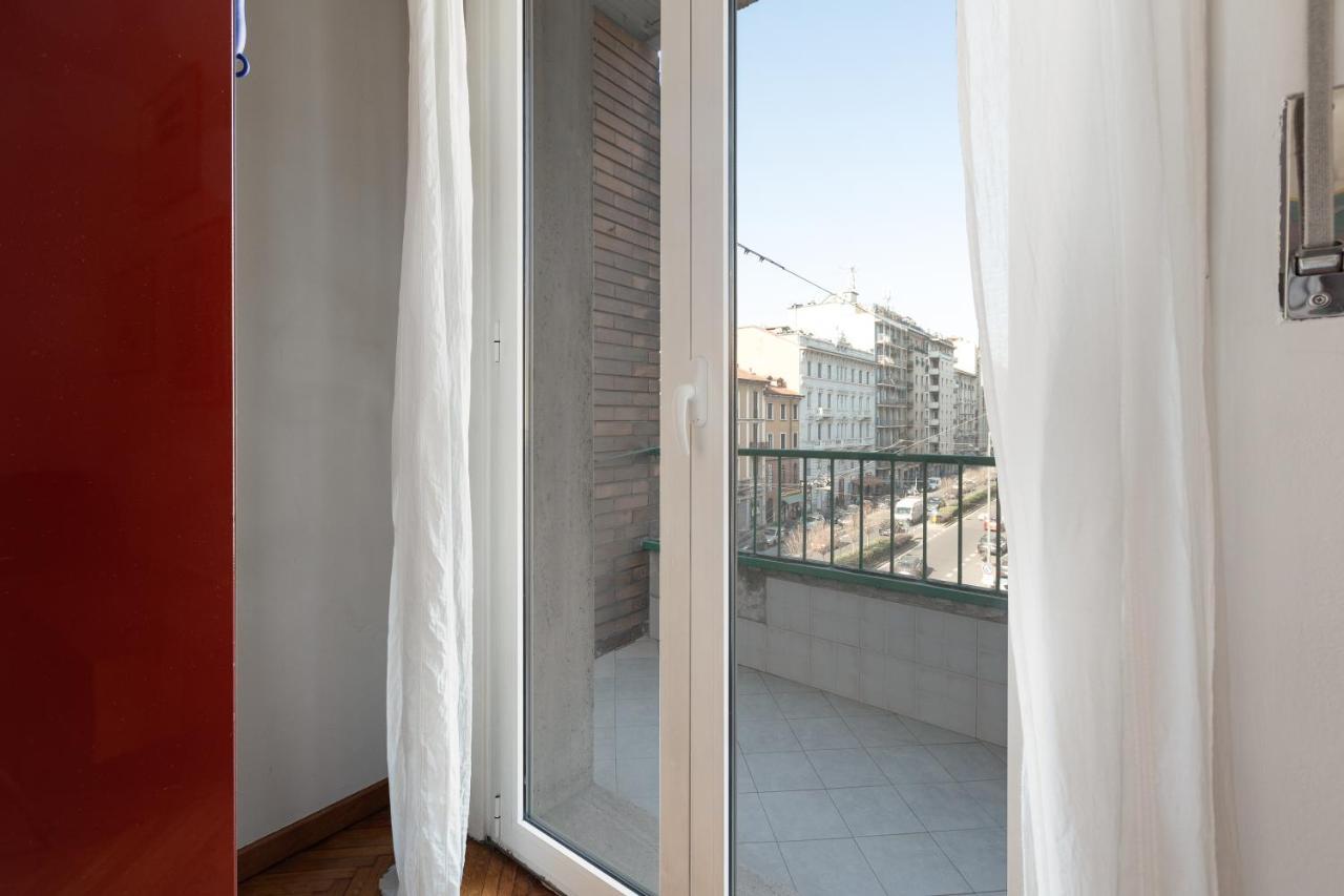 With Balcony - 50 M Far From M1 Pasteur Apartment Mailand