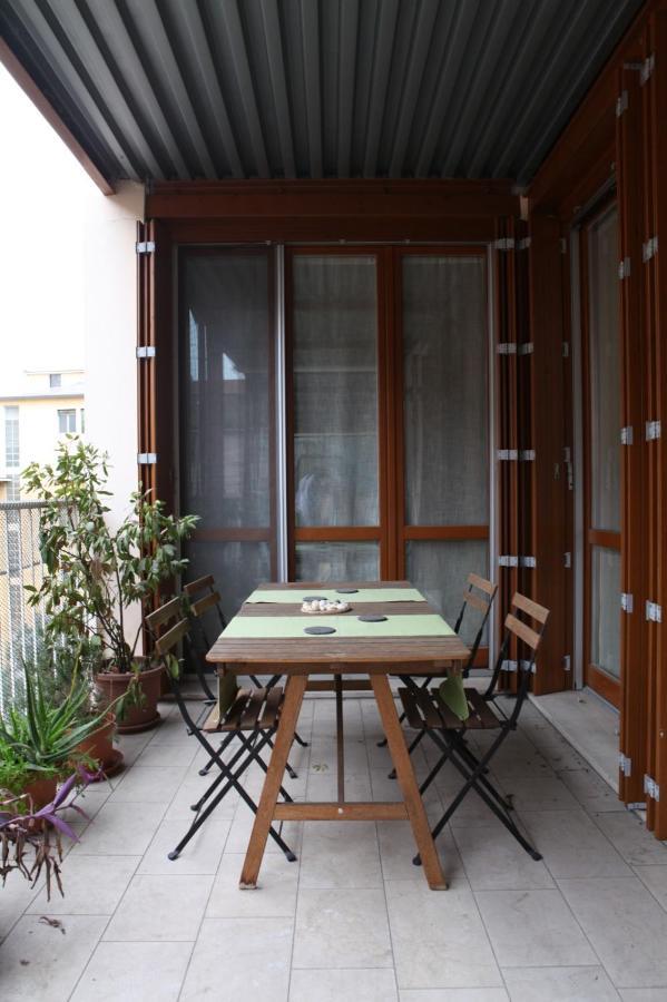 Terrace Close To Metro Station Apartamento *