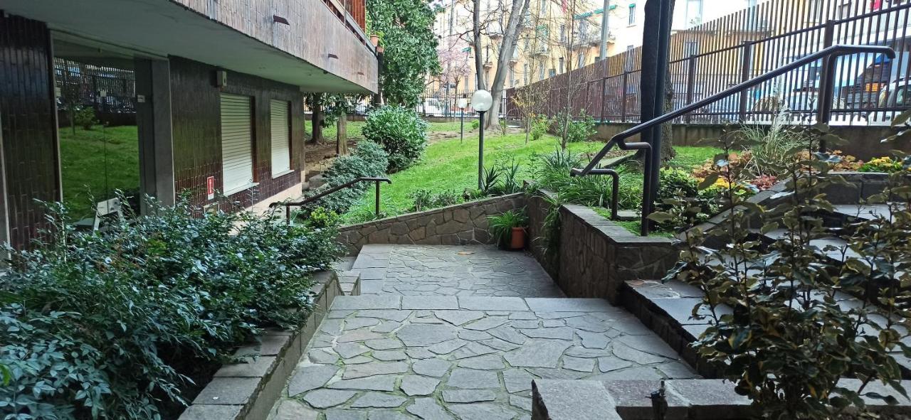 Smart Porta Venezia Fashion District Apartment