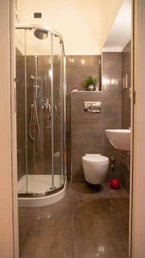 ****buenos Aires Luxury -5 Min. Duomo Apartment Mailand