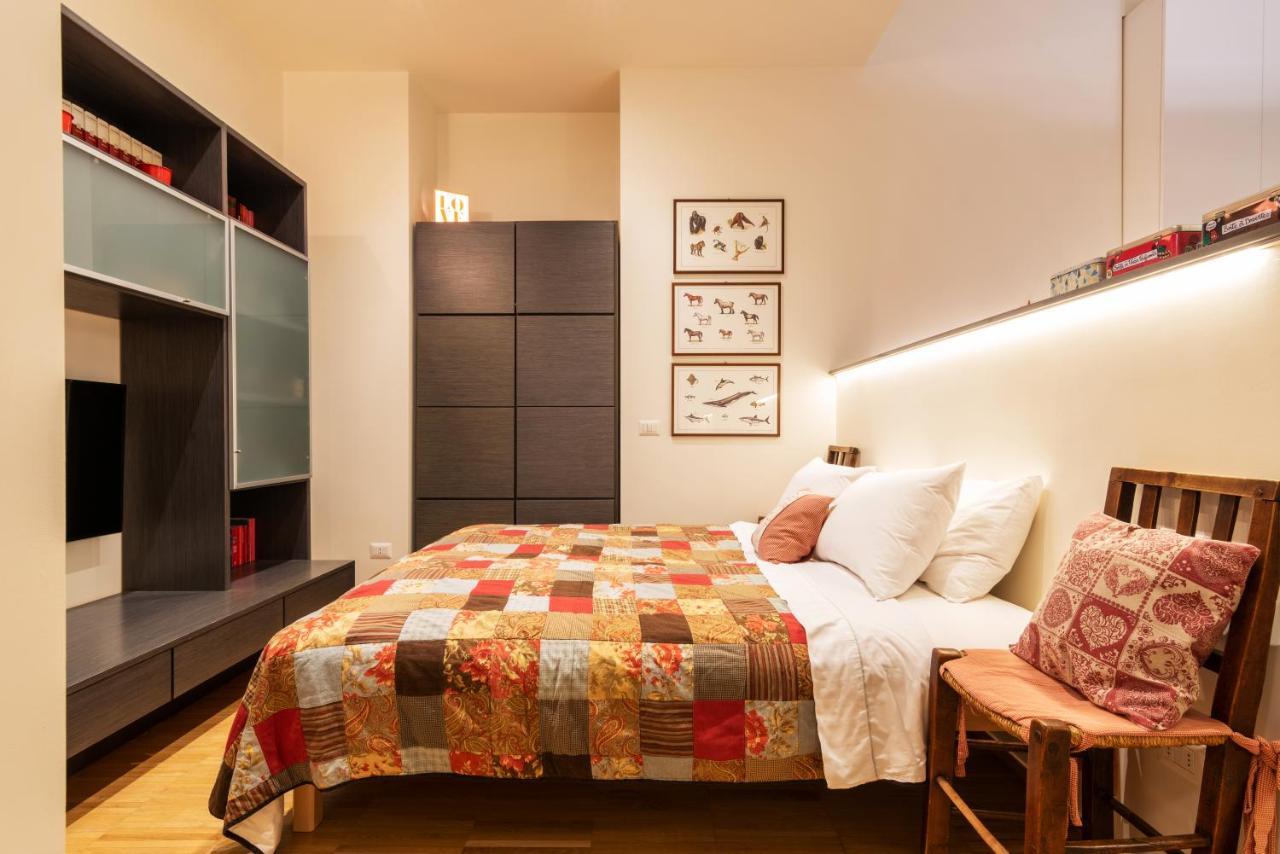 La Casa Colorata - Flats In - Bocconi Apartment