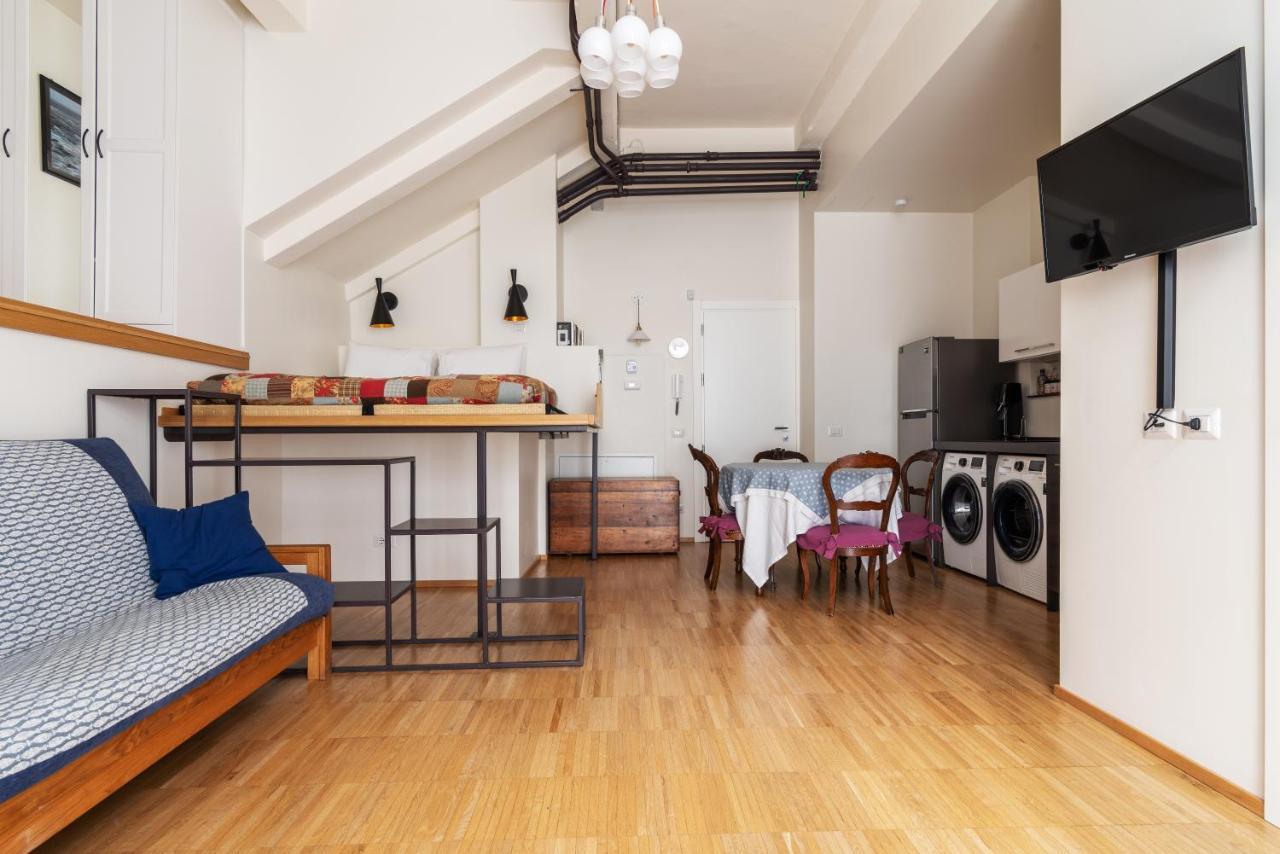 La Casa Colorata - Flats In - Bocconi Milan