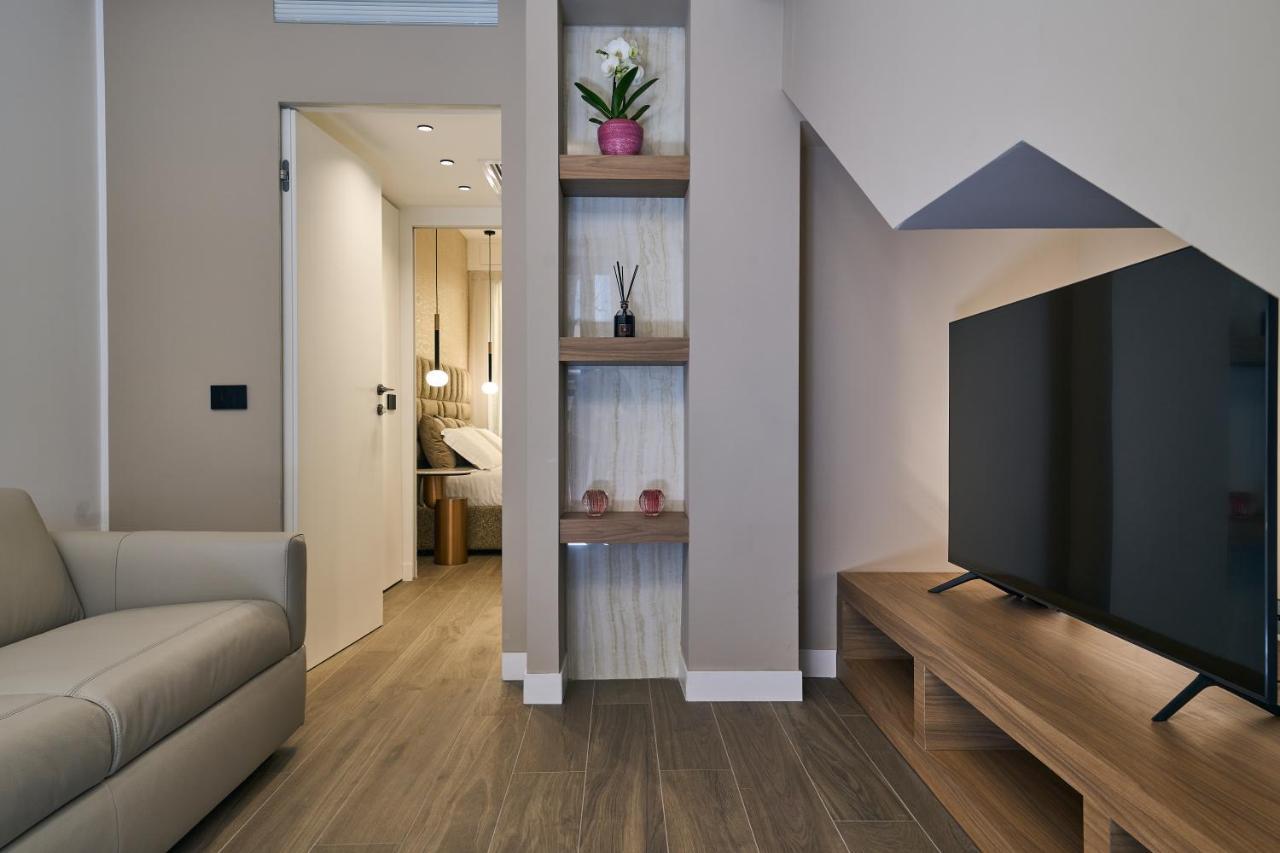 Luxury & Central