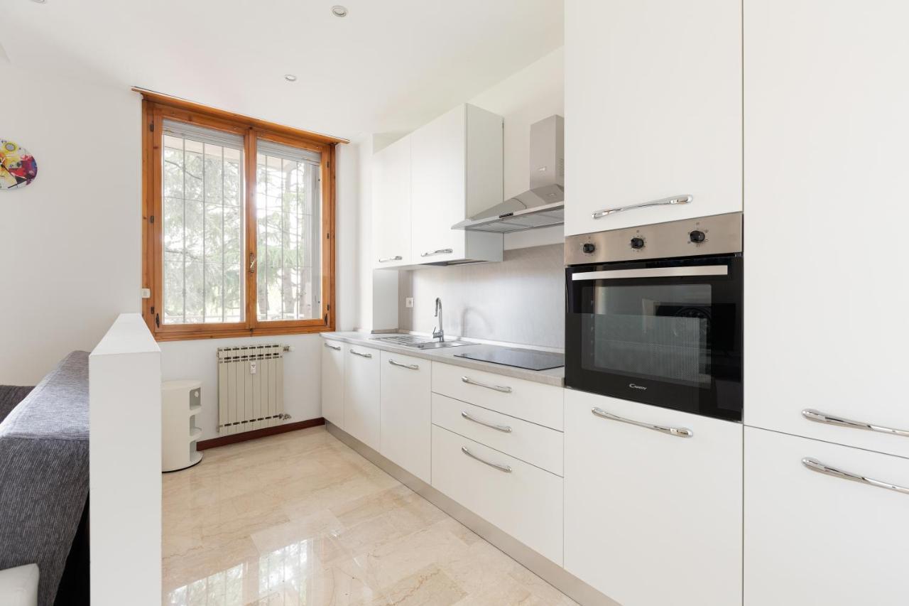 Apartment Con Terrazzo A Milano- Greco Pirelli!