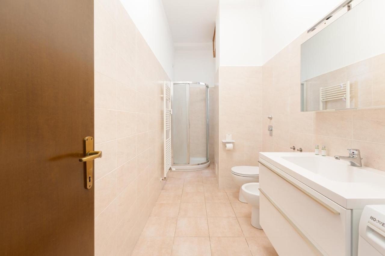 Apartment Con Terrazzo A Milano- Greco Pirelli! *
