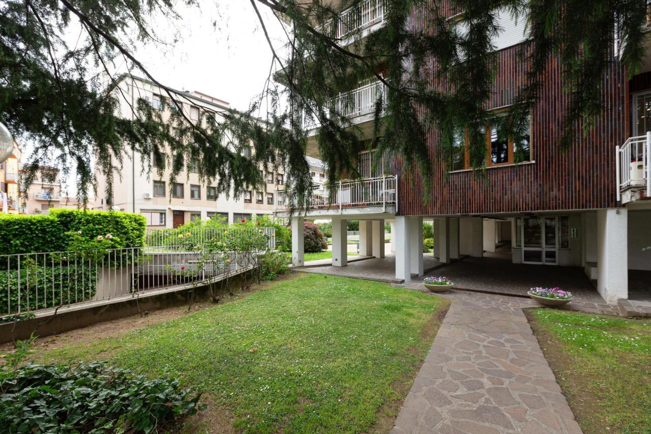 Con Terrazzo A Milano- Greco Pirelli! Apartment *