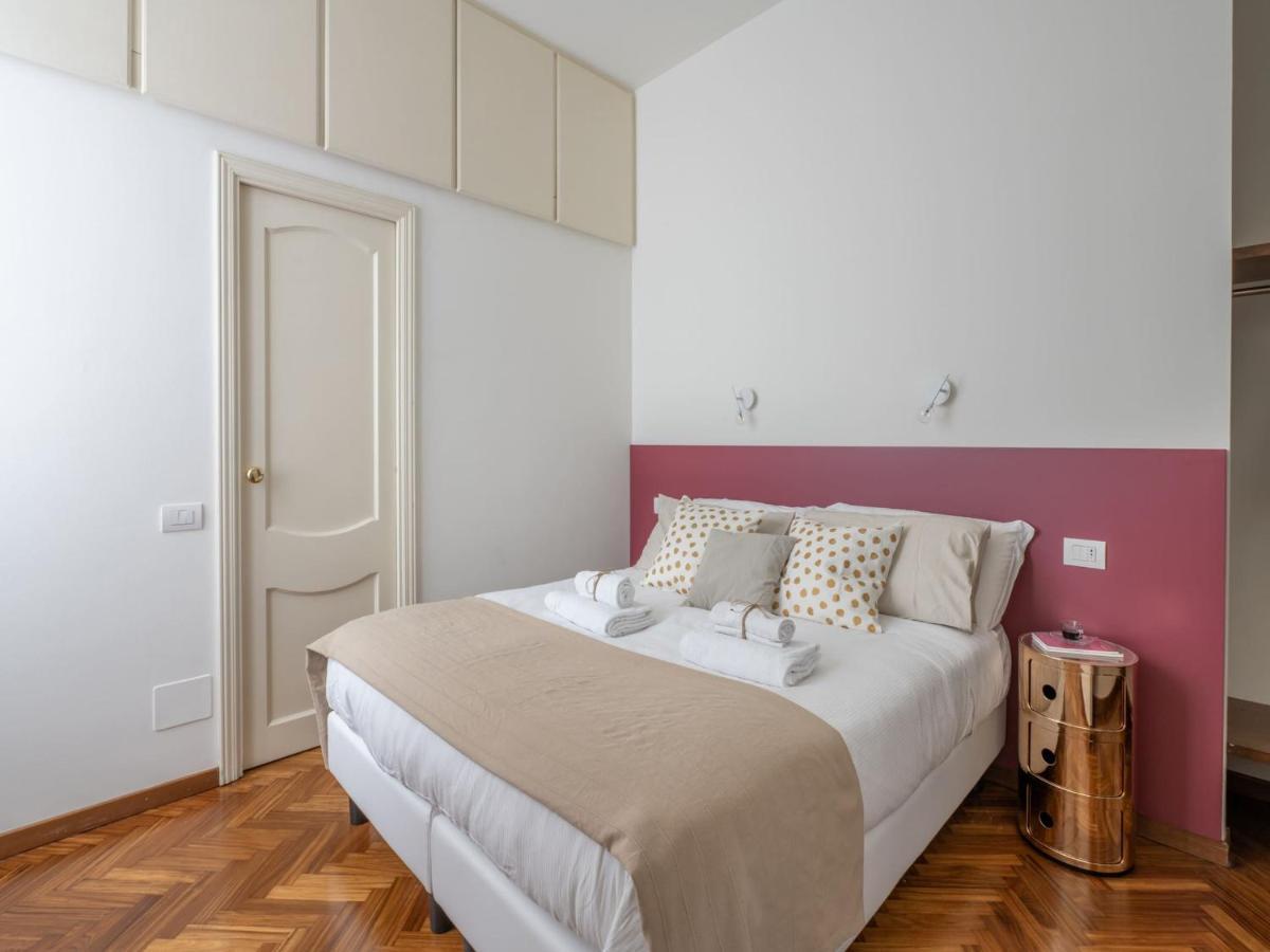 The Rent - Gorgeous Two-bedroom In Porta Nuova District Apartment