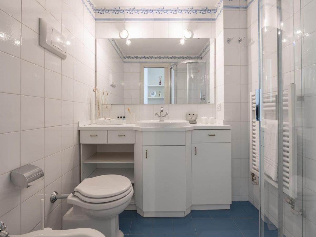 The Rent - Gorgeous Two-bedroom In Porta Nuova District * Milan