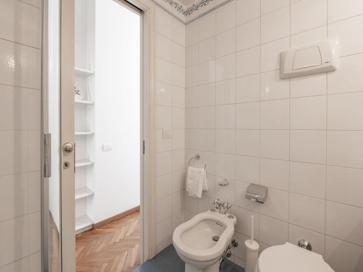 The Rent - Gorgeous Two-bedroom In Porta Nuova District Apartment Milan