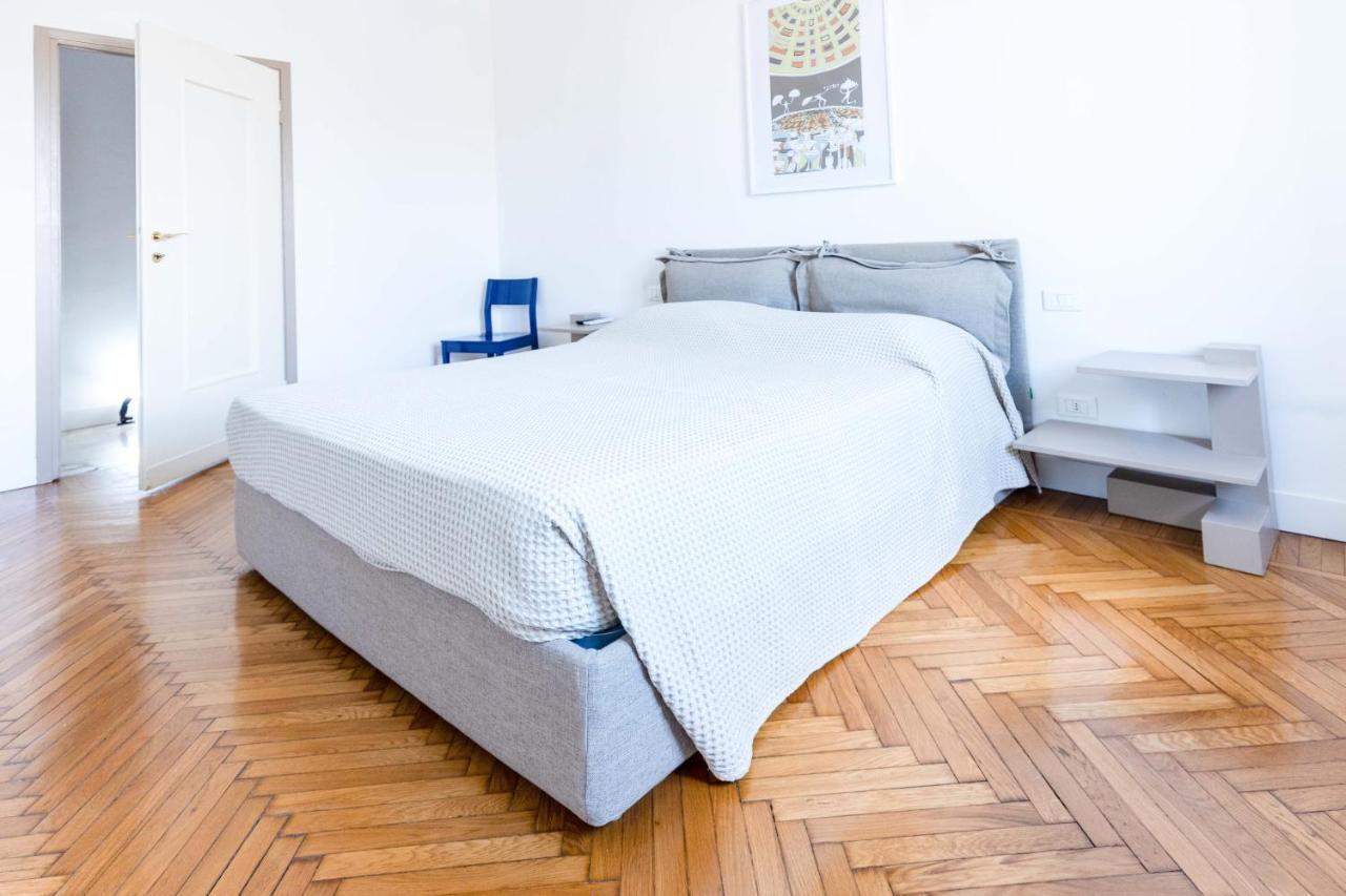Flat 5 Min From Duomo With Park For Small Cars Apartment *