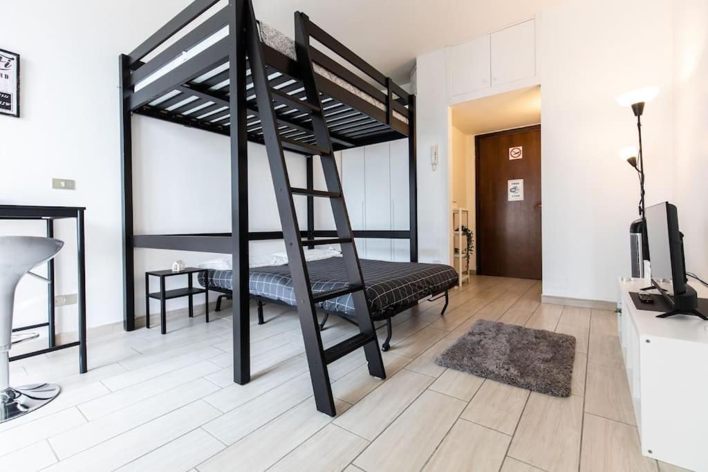 Rho Fiera 10 Min To San Siro Apartment Mailand
