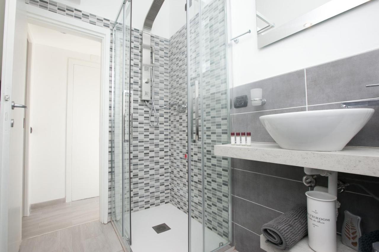 Amazing And New Penthouse In Center Apartamento Milão