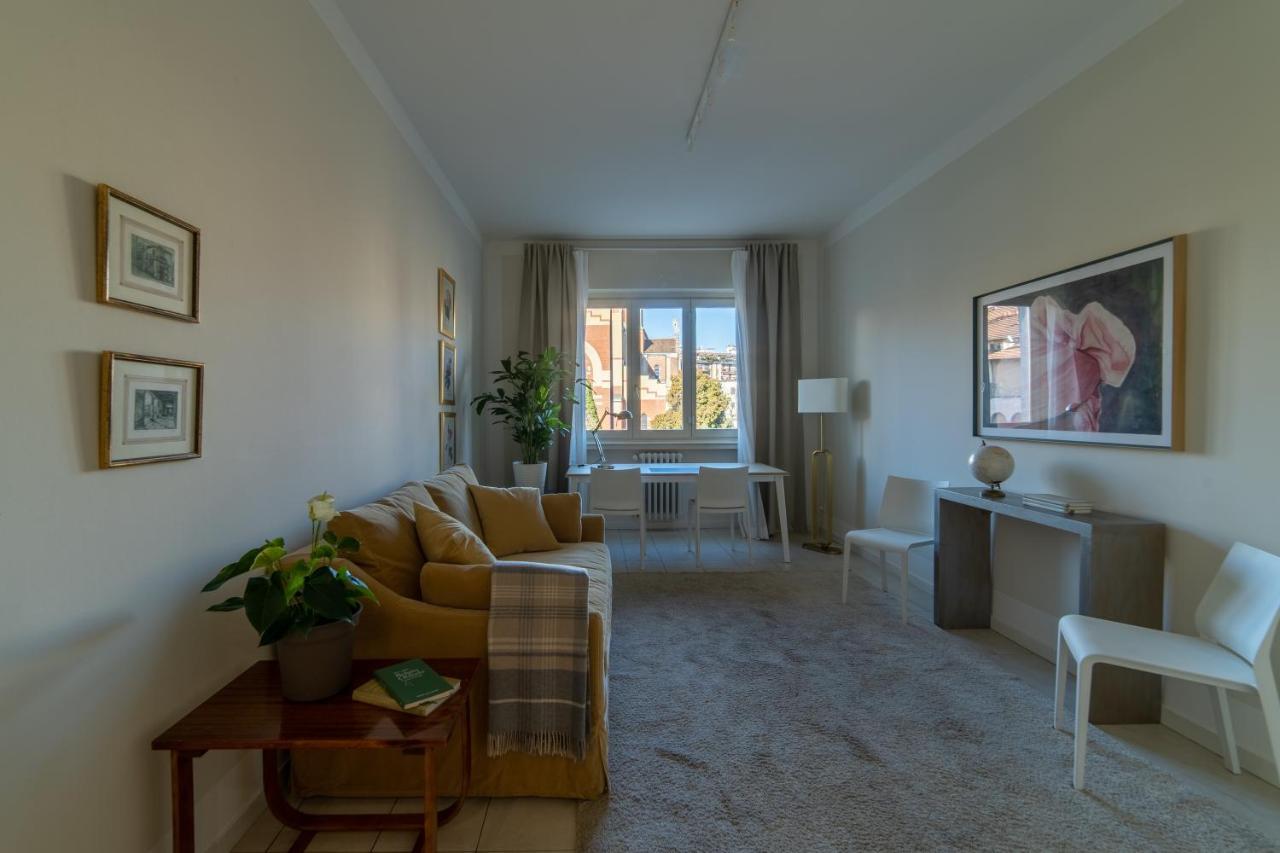 Classy Near Life - Fiera Milan