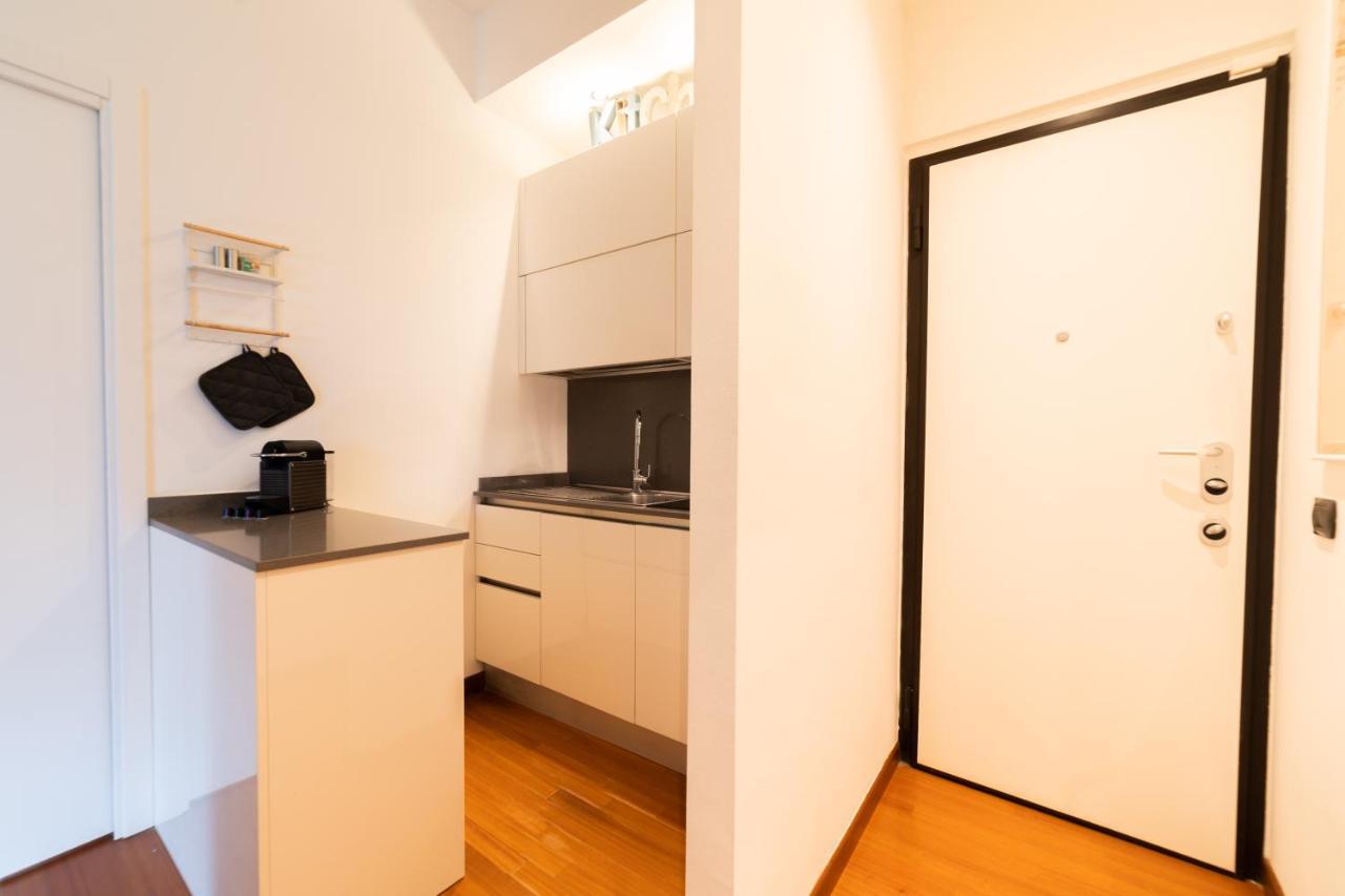 Citylife-fiera Nuovo Con Wifi & Netflix Apartamento *