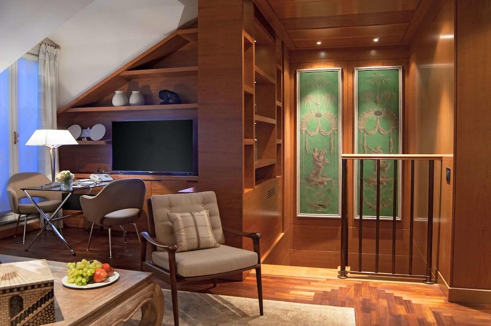 Four Seasons 5*