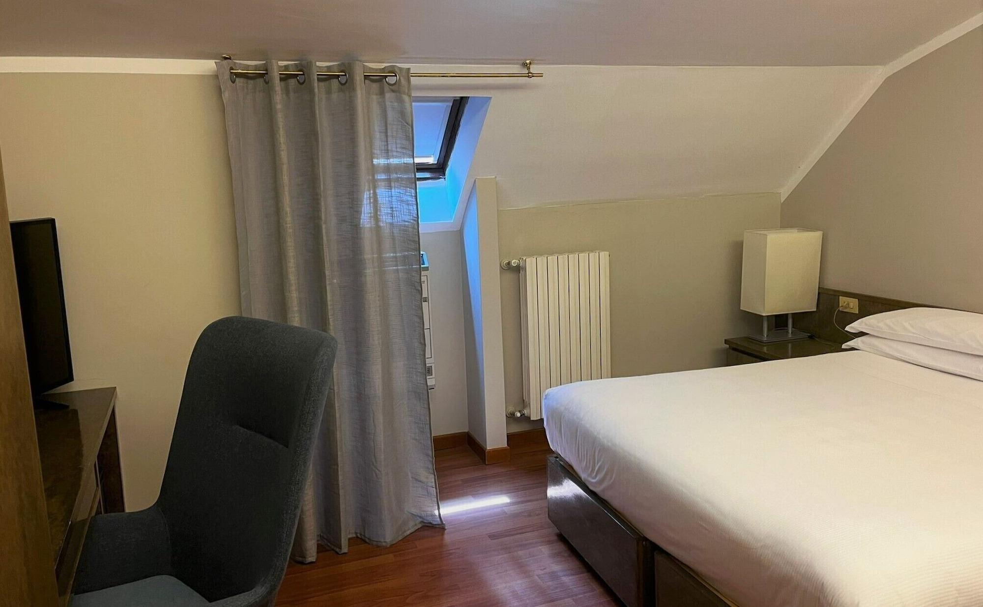 Romana Hotel