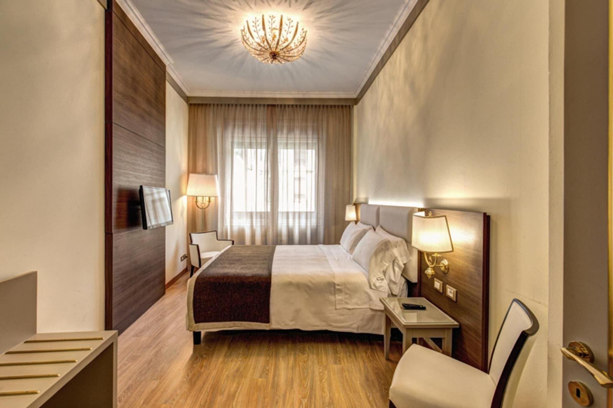 Romana Hotel 4*