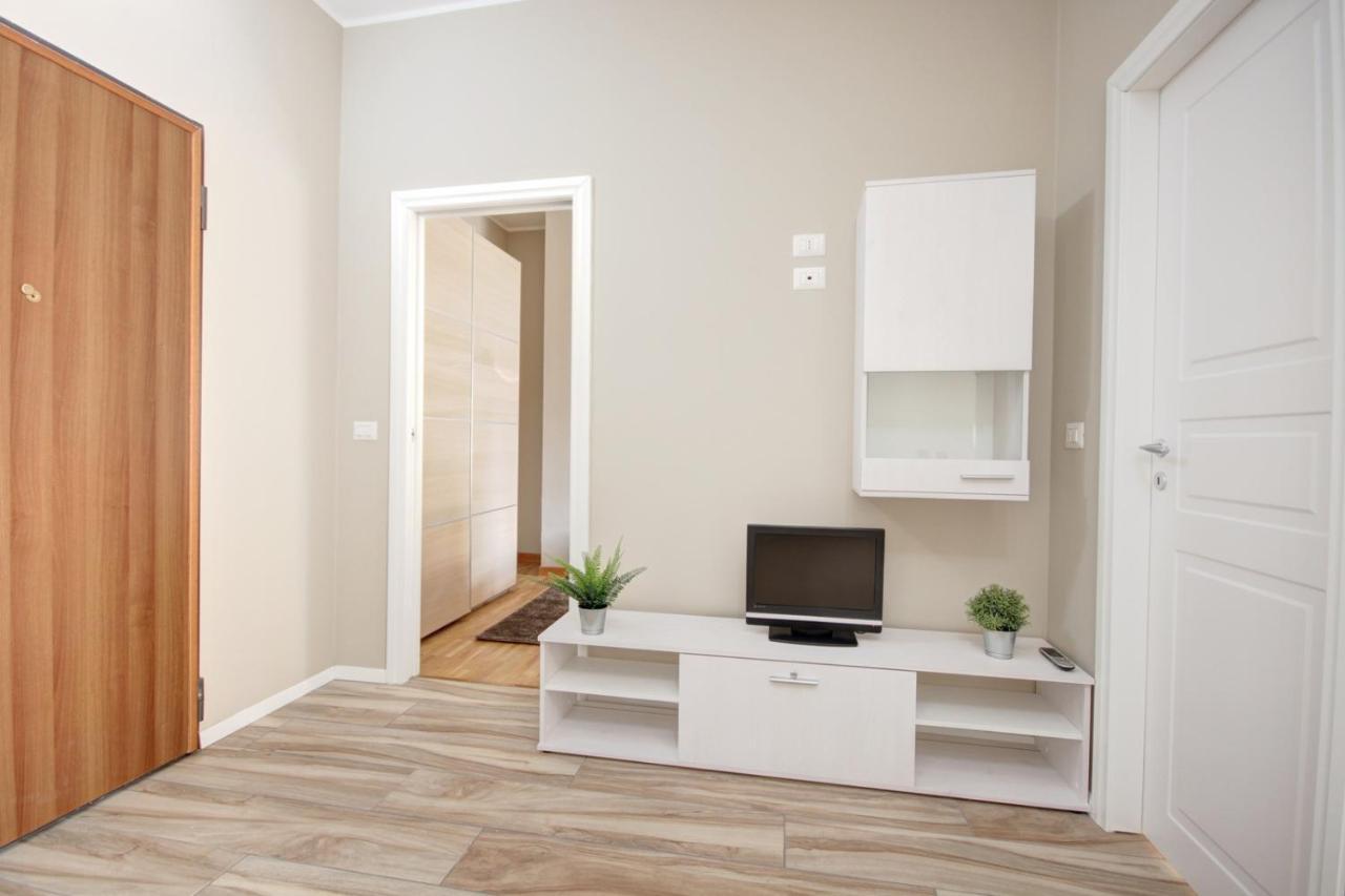 Milanrentals - Marina Mailand