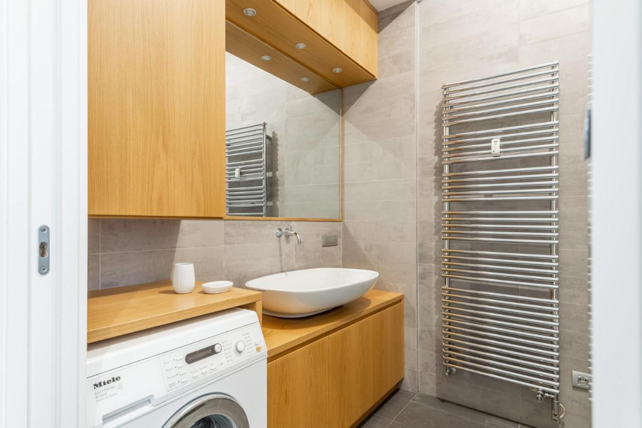 Easylife - Elegante Dimora Due Passi Dal Duomo Milan