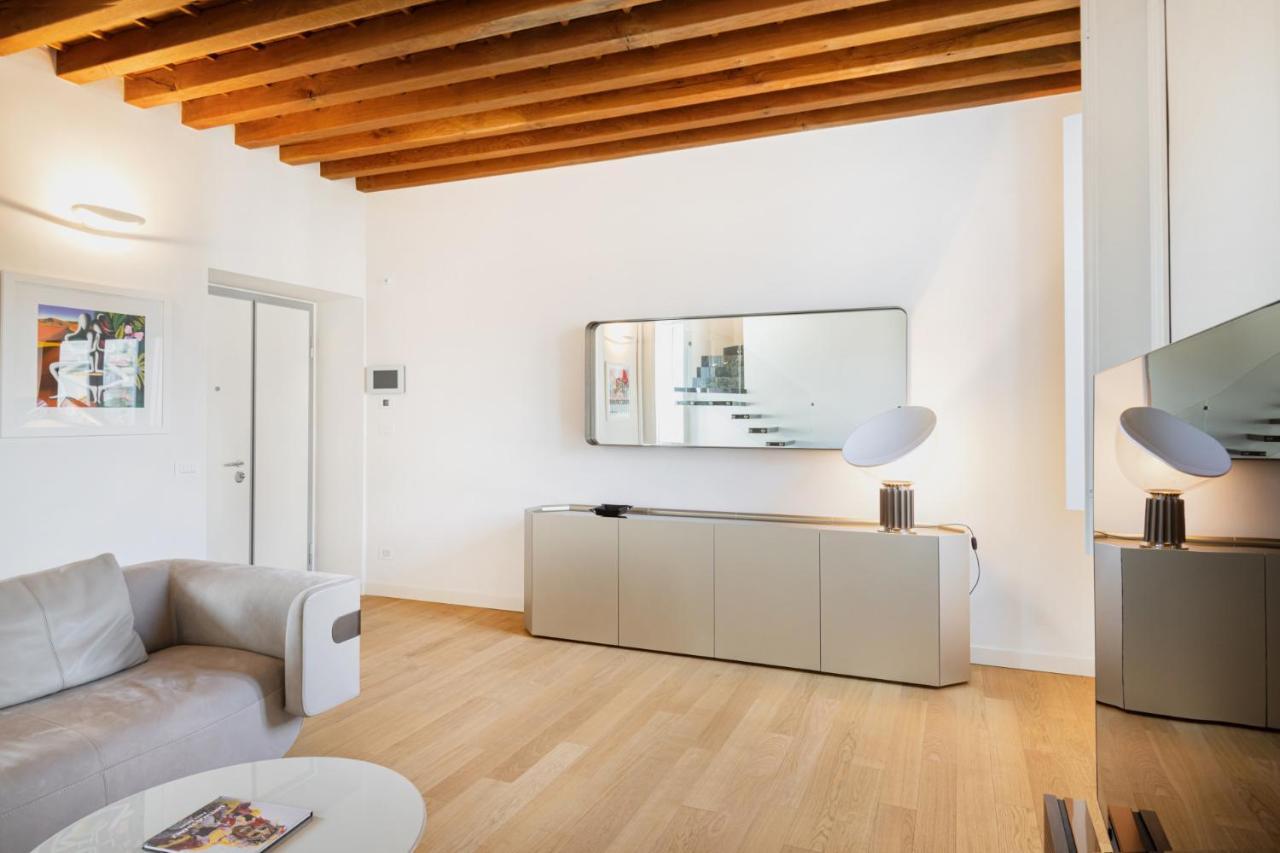 Easylife - Prestigiosa Dimora Due Passi Dal Duomo Apartment Mailand