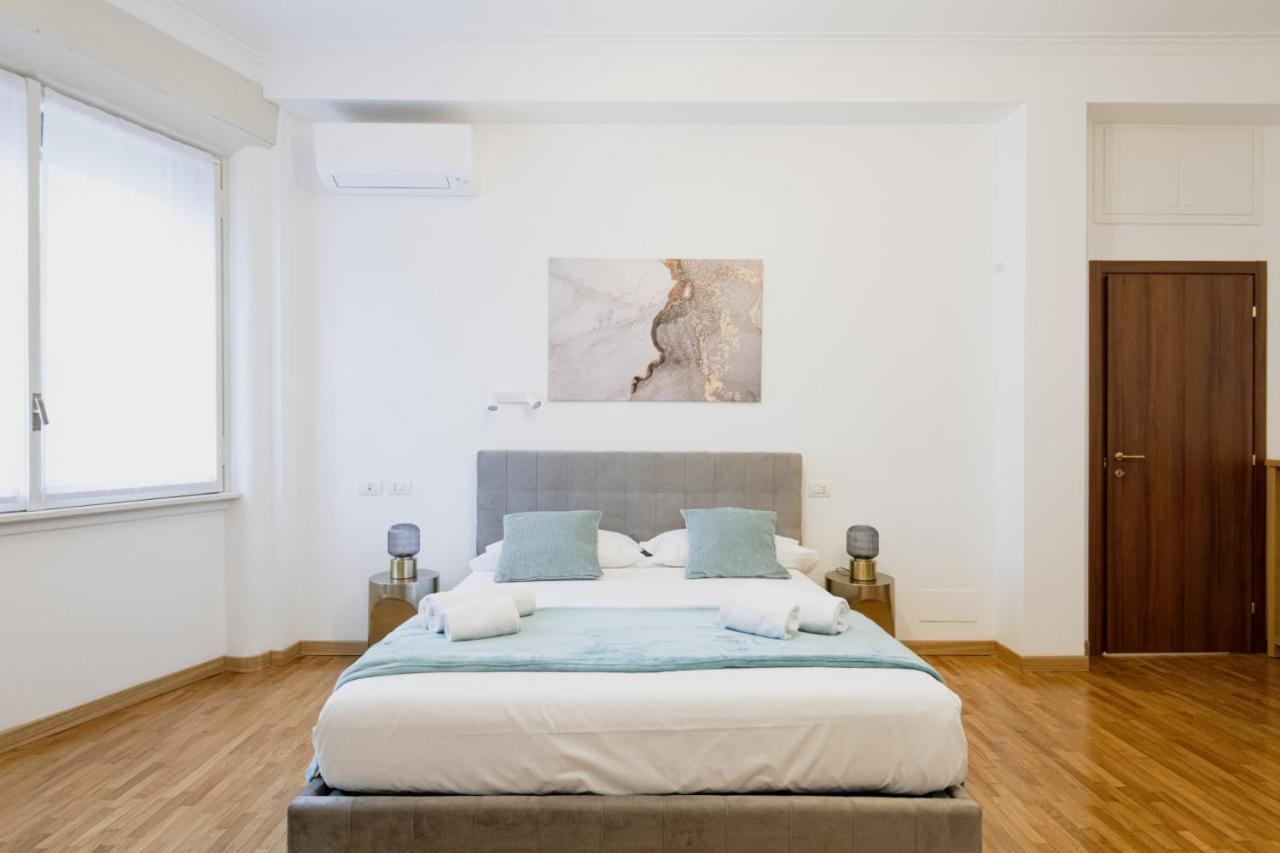 Easylife - Attico Di Lusso A Pochi Passi Dal Duomo * Milão