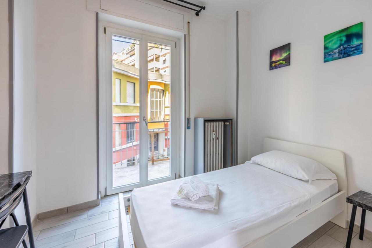 Apartment Duomo Free Parking And Netflix Mailand