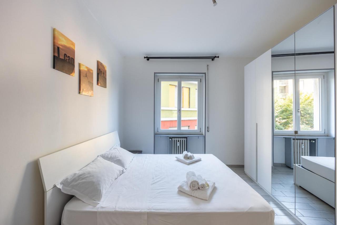 Duomo Free Parking And Netflix Mailand