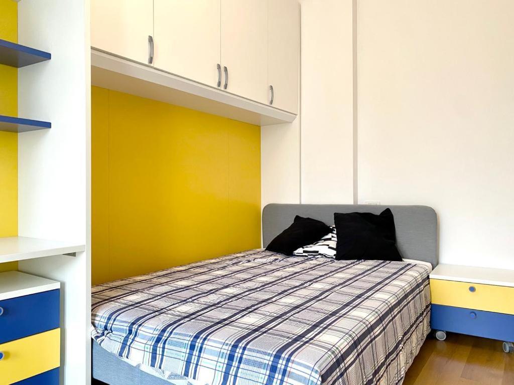 Mpm - Belinzaghi 5 6 Pax Apartment
