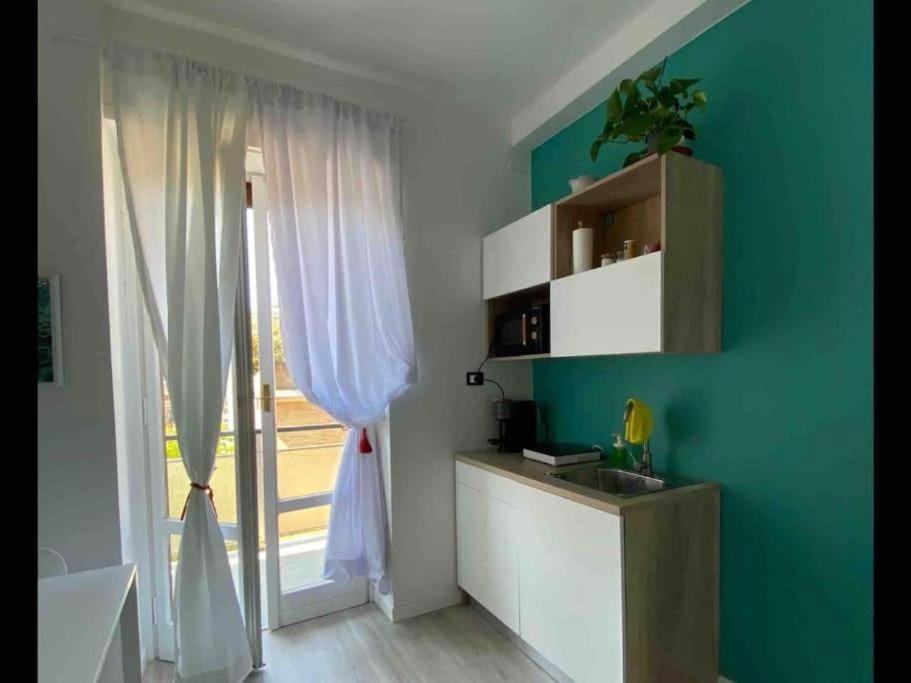 Olimpia Fidias Bilocale Isola Apartment