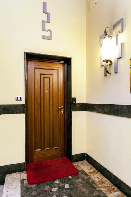 Duomo-san Babila-tribunale Wifi-netflix Milão