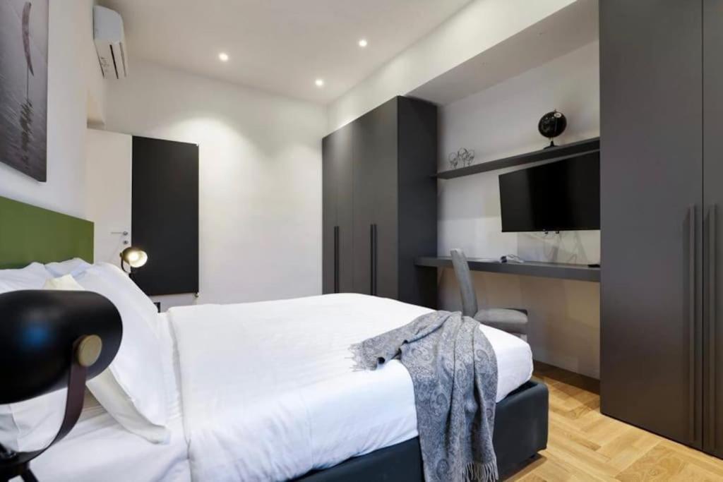 Lusso @milano Centro Unita Con 2 Da Letto Apartment Mailand