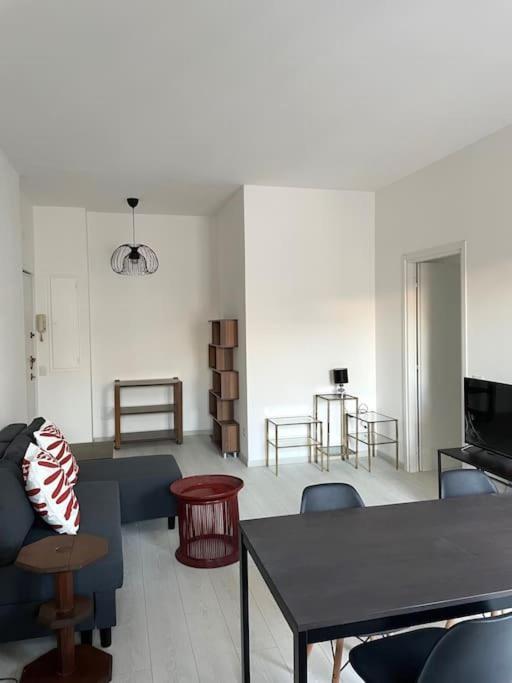A Apartamento *