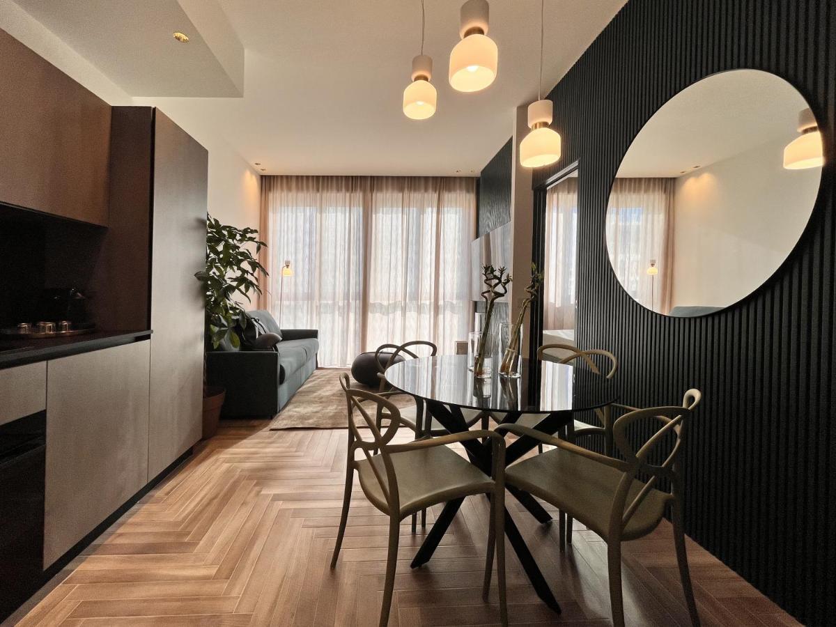 Yls Luxury Apartment *