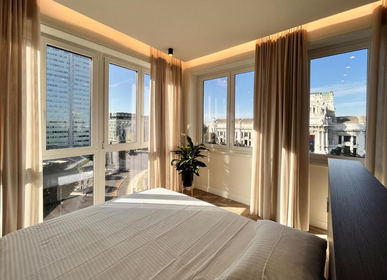 Yls Luxury *