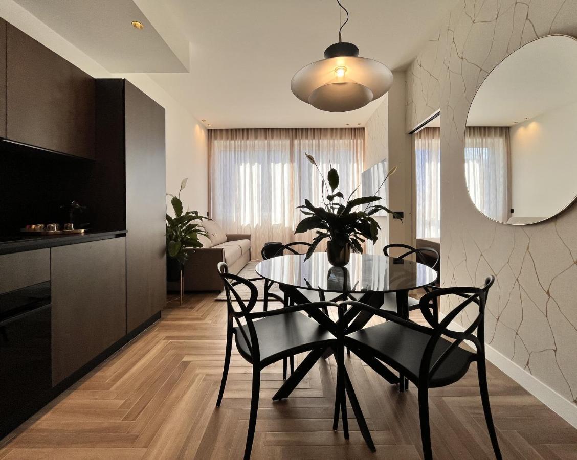 Yls Luxury Apartment *