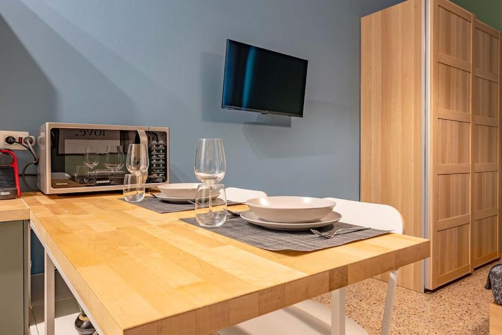 Guest Planet - Cozy Housing Porta Romana M3 Apartment Milan