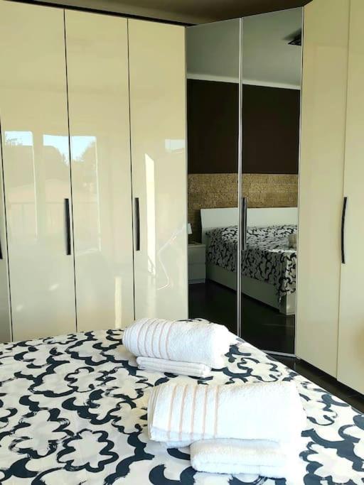 Bilocale Luminoso E Accogliente Zona Marche Apartamento *
