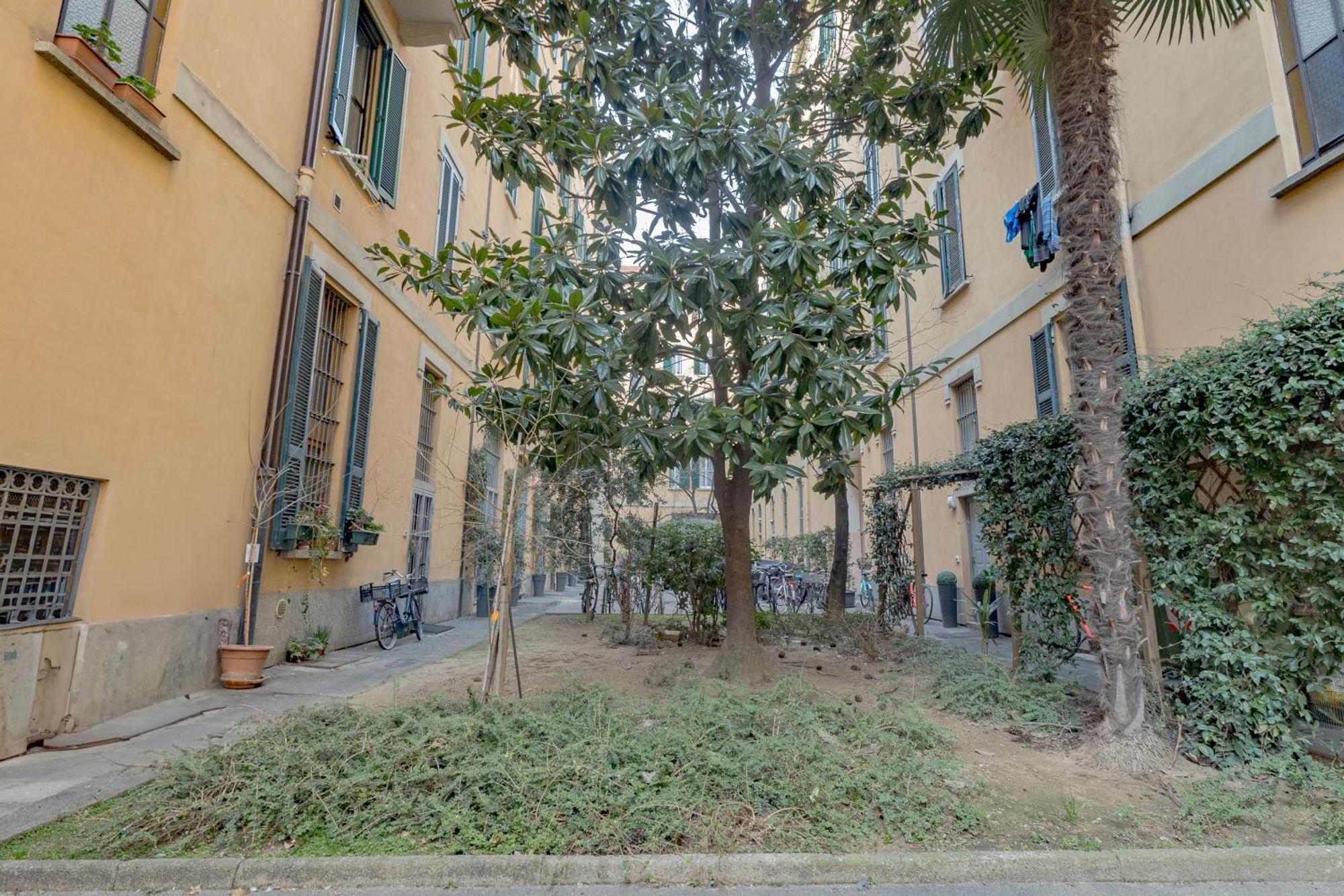 2 Bedroom - Buzzi Hospital, Sempione, Mico, 100mt Metrom5 Milão