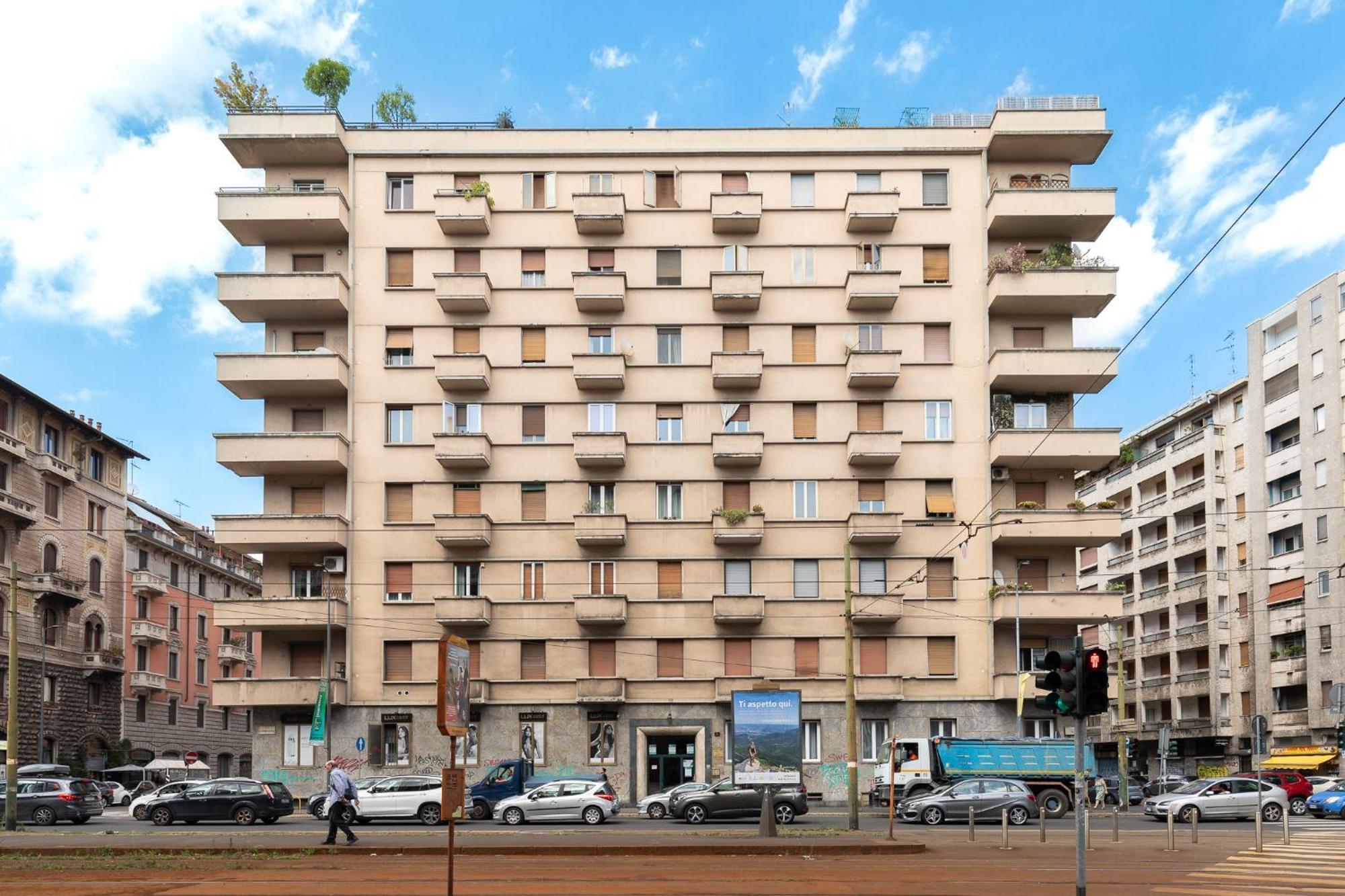Apartment Luni 4 - Design Trilo -m3- 8 Min Dal Duomo