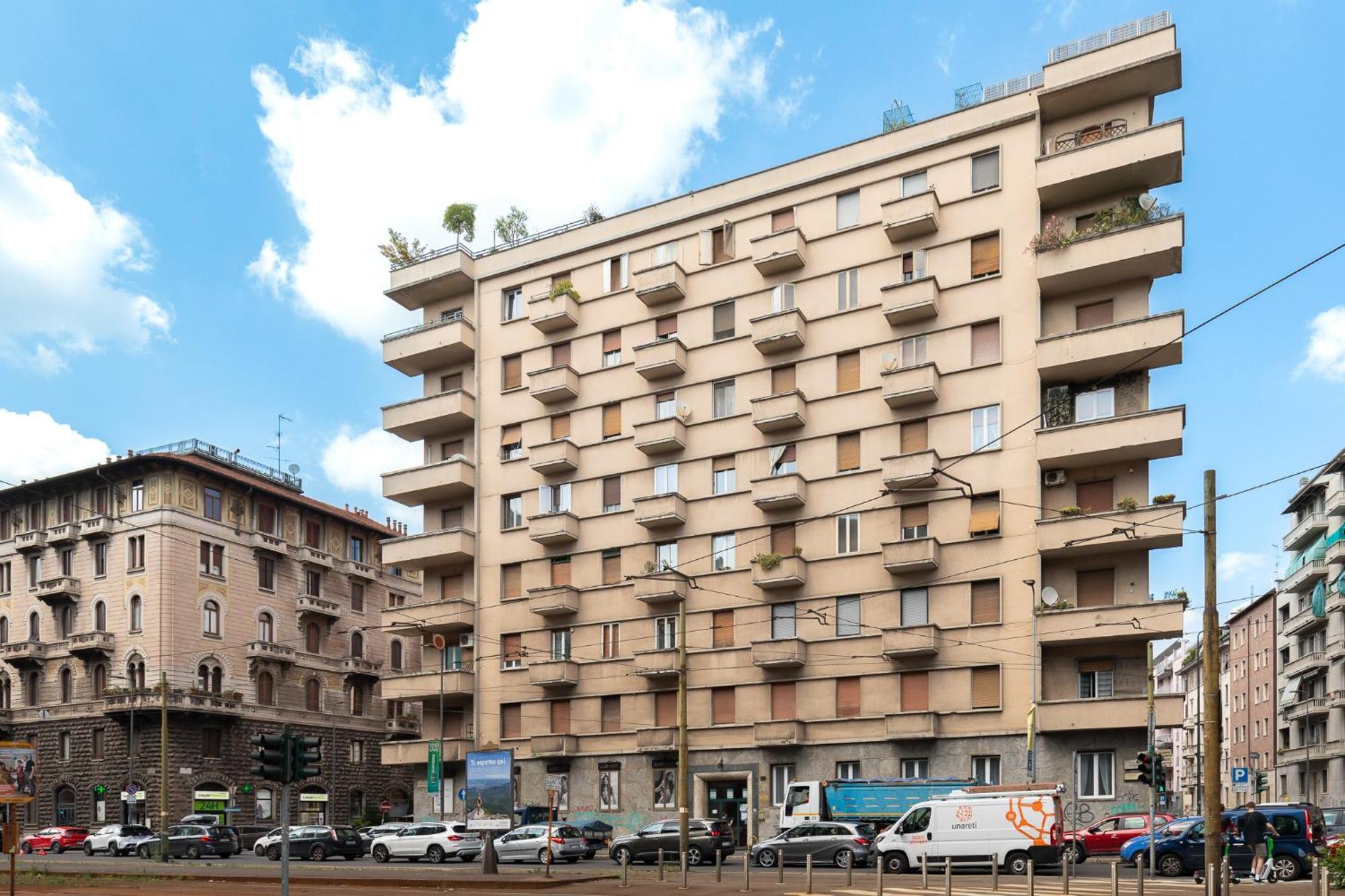 Luni 4 - Design Trilo -m3- 8 Min Dal Duomo Apartment