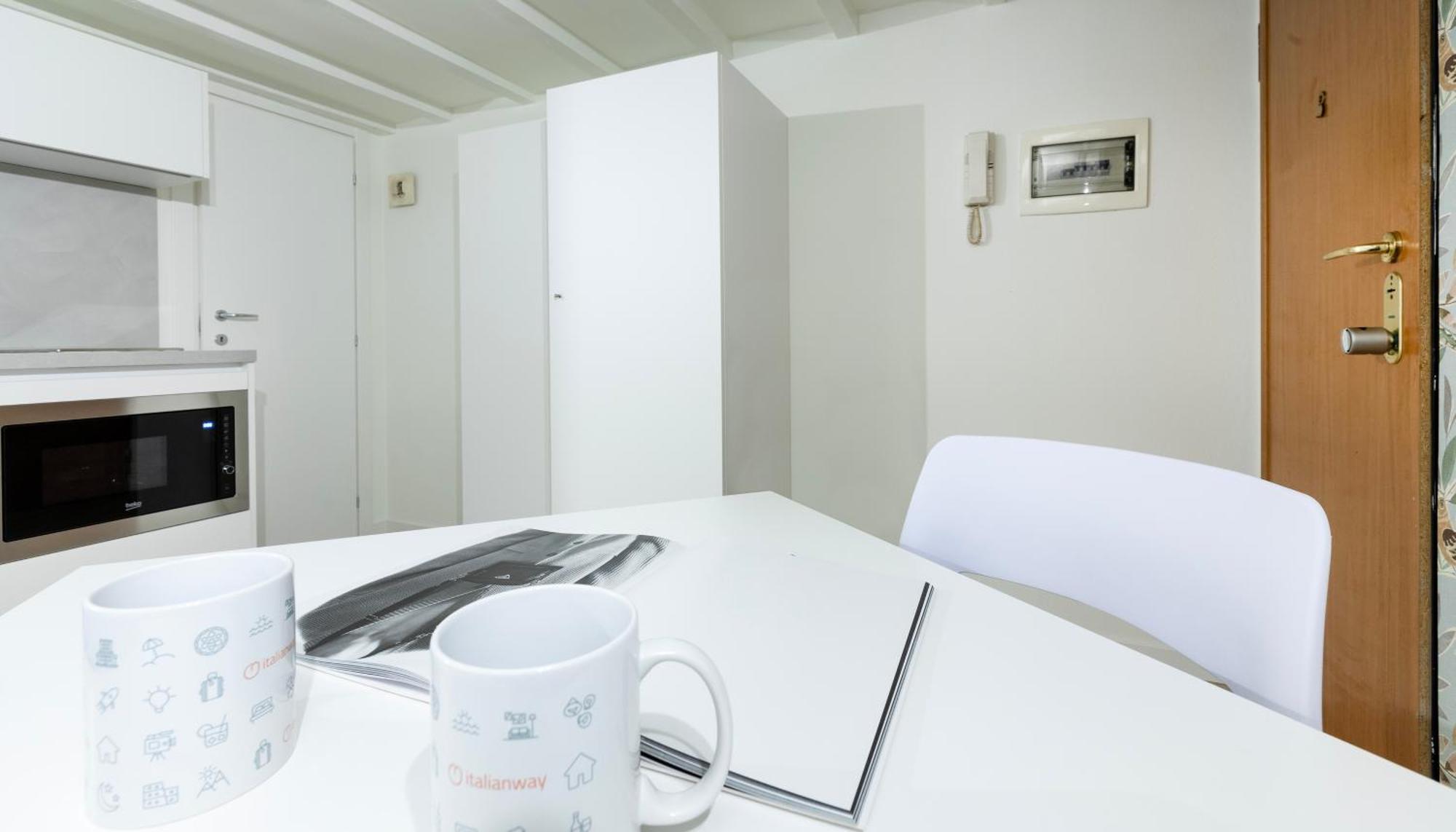 Apartment Italianway Mailand